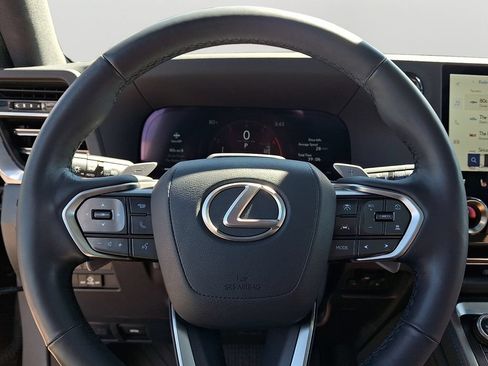 Used 2024 Lexus GX 550 w/ Accessory Package (2T) AWD/4WD image 21