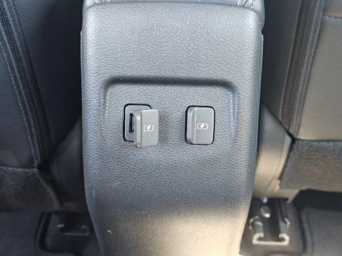 Used 2023 Nissan Kicks SR w/ SR Premium Package FWD image 22
