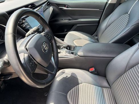 Used 2020 Toyota Camry SE AWD/4WD image 5