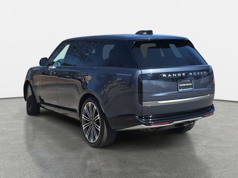 New 2026 Land Rover Range Rover Long Wheelbase SE image 7