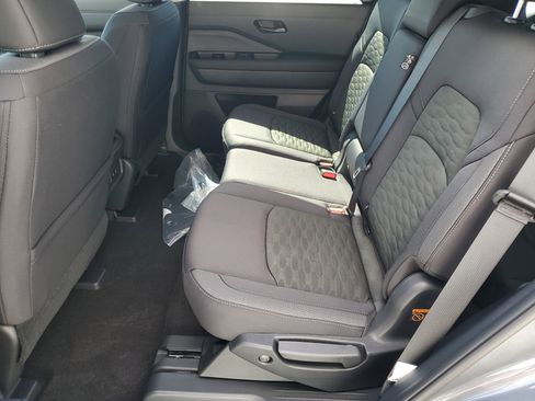 New 2026 Nissan Pathfinder SV image 20