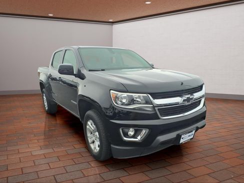 Used 2019 Chevrolet Colorado LT w/ LT Convenience Package image 2
