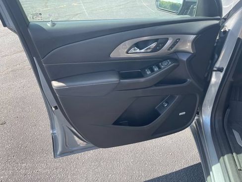 Used 2023 Chevrolet Traverse Premier w/ LPO, Floor Liner Package AWD/4WD image 12