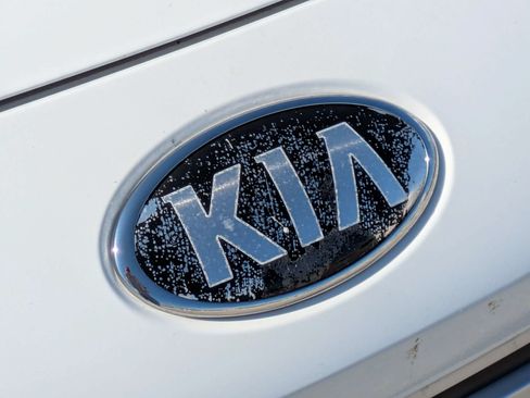 Used 2021 Kia Rio S FWD image 13