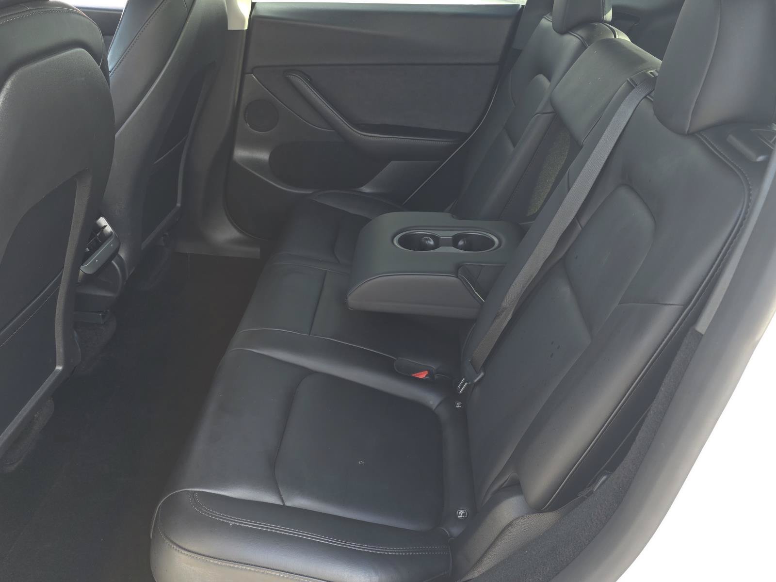 Used 2024 Tesla Model Y Long Range RWD image 18