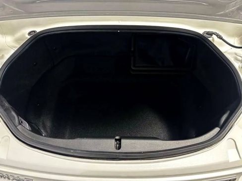 Used 2021 MAZDA MX-5 Miata RF Grand Touring RWD image 39