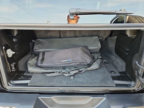 Used 2024 Jeep Wrangler Unlimited w/ Convenience Group image 28