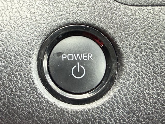 Used 2025 Toyota Camry LE FWD image 24