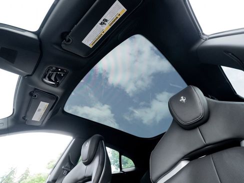 Used 2023 Ferrari Purosangue AWD/4WD image 38
