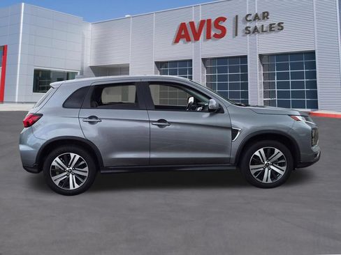 Used 2025 Mitsubishi Outlander Sport SE AWD/4WD image 5