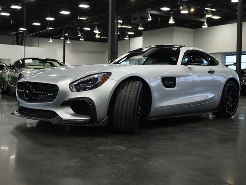 Used 2017 Mercedes-Benz AMG GT Coupe image 3