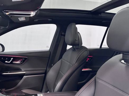 Certified 2025 Mercedes-Benz GLC 300 4MATIC image 12