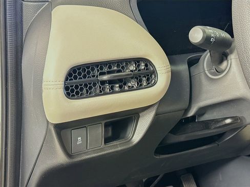 New 2026 Honda HR-V LX image 10