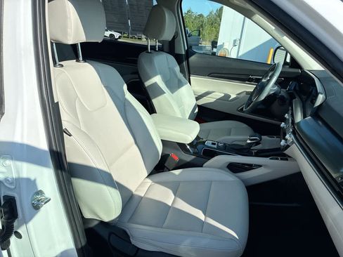 Used 2025 Kia Telluride S FWD image 29