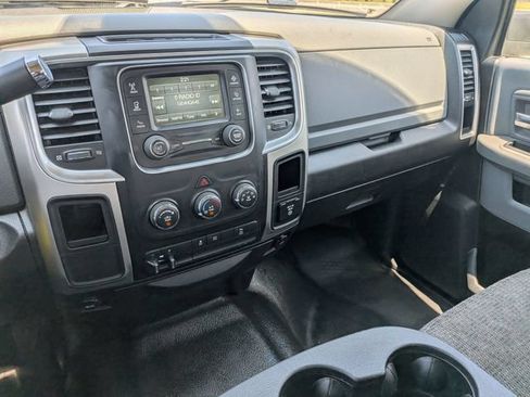 Used 2018 RAM 2500 SLT RWD image 22