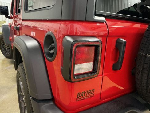 Used 2024 Jeep Wrangler Unlimited Sport AWD/4WD image 23
