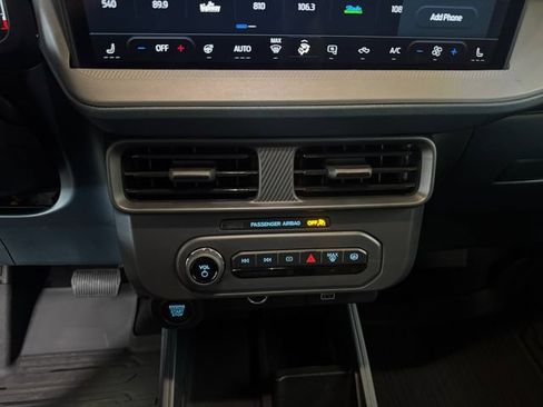 Used 2026 Ford Maverick XLT w/ XLT Luxury Package AWD/4WD image 3