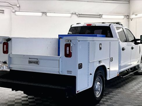 Used 2021 Ford F250 XL w/ Power Equipment Group RWD image 12