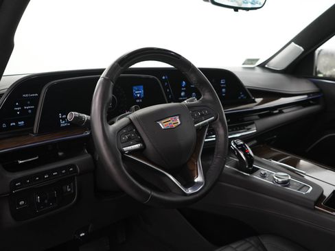 Used 2024 Cadillac Escalade Premium Luxury Platinum AWD/4WD image 27