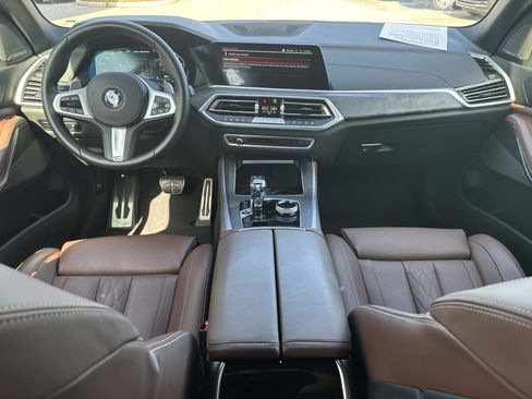 Used 2022 BMW X5 M50i w/ Executive Package image 16