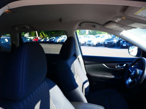 Used 2019 Nissan Rogue SV w/ Premium Package AWD/4WD image 29