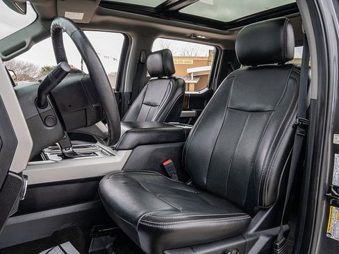 Used 2020 Ford F150 Lariat w/ Equipment Group 502A Luxury AWD/4WD image 14