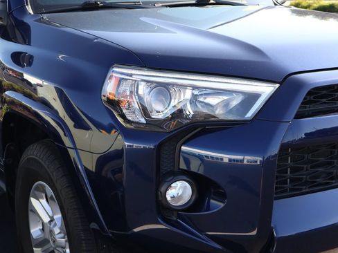 Used 2019 Toyota 4Runner SR5 Premium AWD/4WD image 4