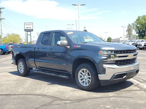 Used 2019 Chevrolet Silverado 1500 LT w/ All-Star Edition AWD/4WD image 3