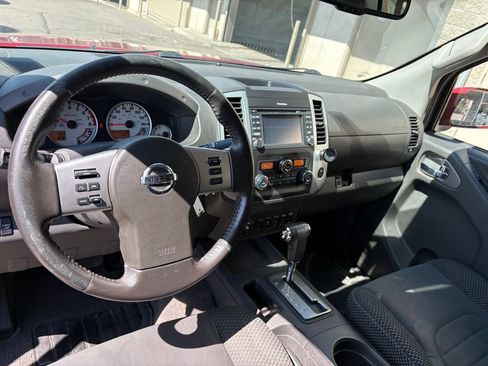Used 2018 Nissan Frontier PRO-4X AWD/4WD image 17
