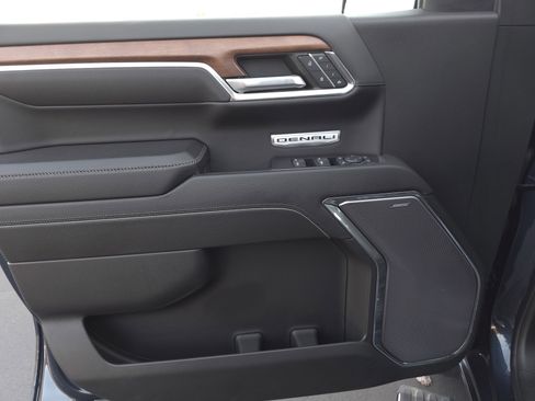 Used 2023 GMC Sierra 1500 Denali w/ Denali Reserve Package image 32