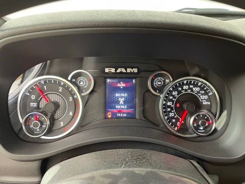 New 2024 RAM 5500 Tradesman w/ Chrome Appearance Group image 21