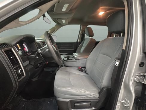Used 2013 RAM 1500 Express RWD image 22