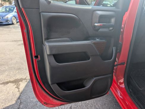 Used 2017 GMC Sierra 1500 SLE w/ SLE Value Package image 34