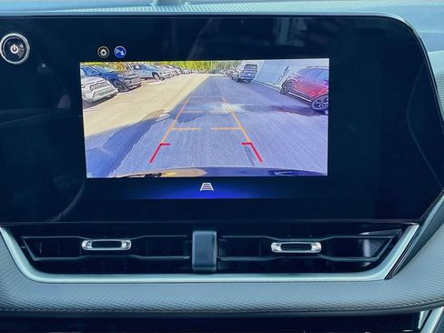 Used 2026 Chevrolet Equinox LT w/ Convenience Package II FWD image 24