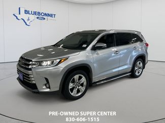 Used 2018 Toyota Highlander Limited FWD video 1