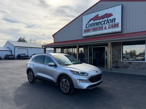 Used 2020 Ford Escape SEL image 2