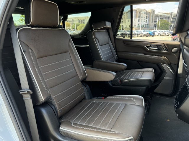 Used 2026 GMC Yukon Denali Ultimate AWD/4WD image 33