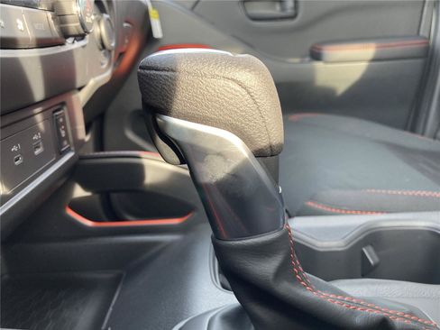 New 2026 Nissan Frontier PRO-4X w/ Pro-4x Convenience Package AWD/4WD image 18