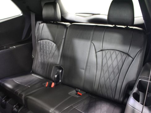 Used 2024 Buick Enclave Avenir w/ Trailering Package, 5000 lbs. AWD/4WD image 23