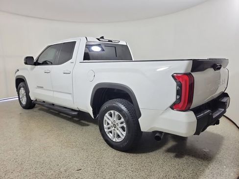 Used 2022 Toyota Tundra SR5 w/ SR5 Premium Package AWD/4WD image 7