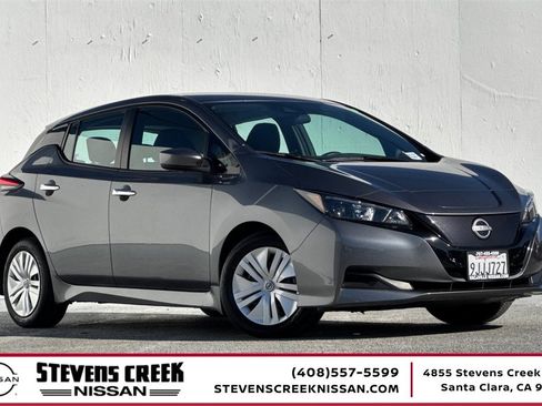 Used 2023 Nissan Leaf S image 1