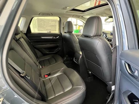 Used 2025 MAZDA CX-5 Carbon Edition image 18