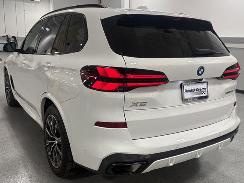 Certified 2024 BMW X5 xDrive50e w/ Executive Package AWD/4WD image 8