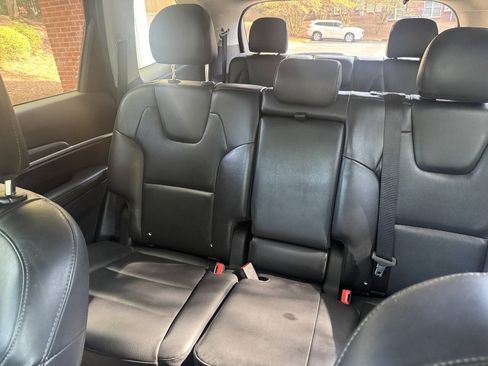 Used 2020 Kia Telluride LX AWD/4WD image 19