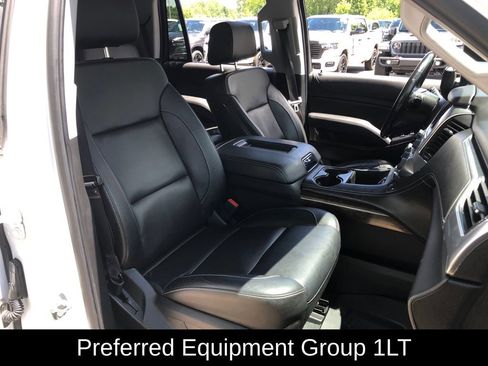 Used 2020 Chevrolet Tahoe LT w/ RST Edition AWD/4WD image 4