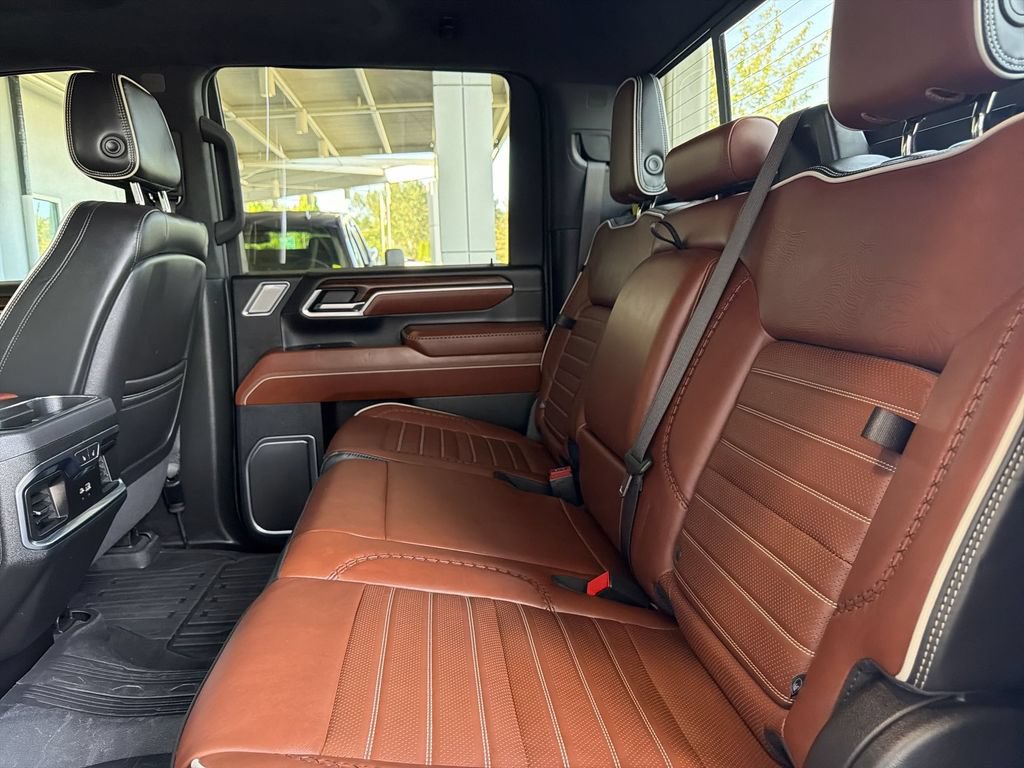 Certified 2024 GMC Sierra 3500 Denali Ultimate AWD/4WD image 27
