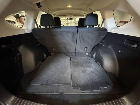 Used 2015 Honda CR-V LX image 17