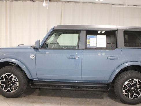Used 2025 Ford Bronco Outer Banks AWD/4WD image 6