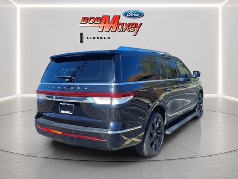 Used 2024 Lincoln Navigator L Reserve AWD/4WD image 4