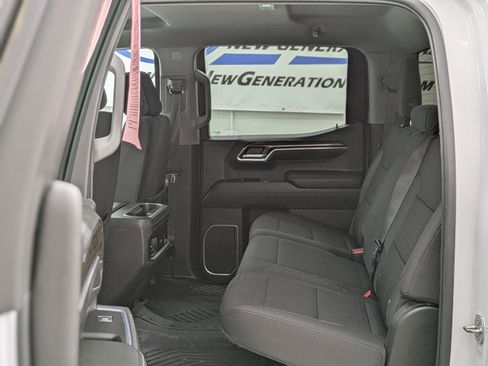 Used 2023 Chevrolet Silverado 1500 LT Trail Boss w/ Protection Package image 12